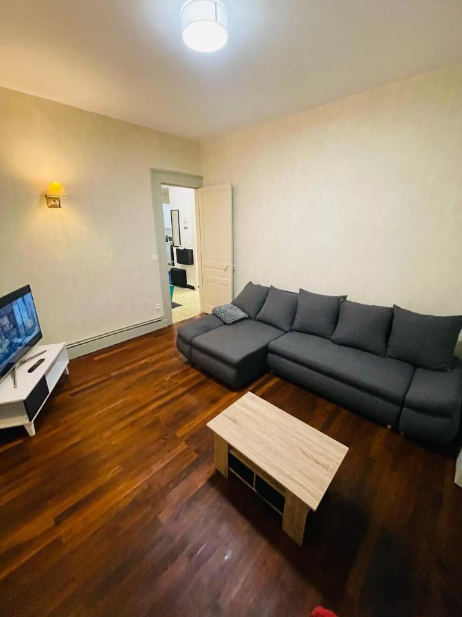 Appartement Proche De La Ville Et Du Parc Du Truchet Saint-Claude Buitenkant foto